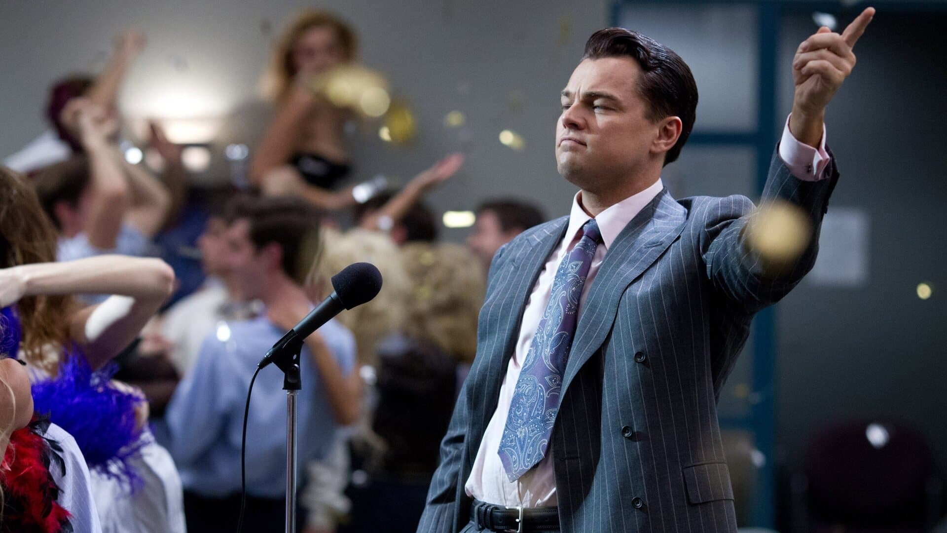 Jordan Belfort speaking to the Stratton Oakmont workforce